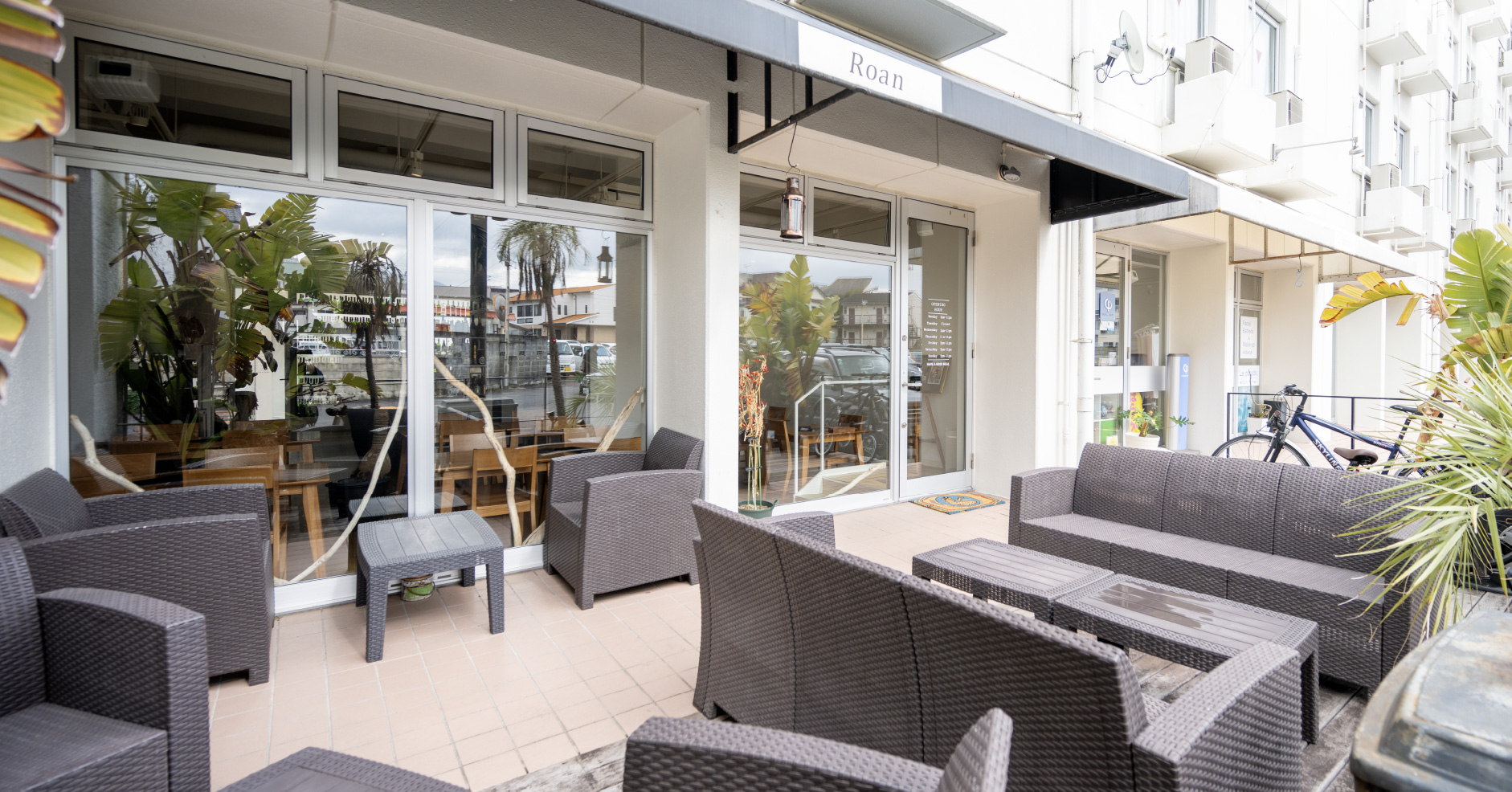 1F提携レストランお肉と地魚のお店CORK